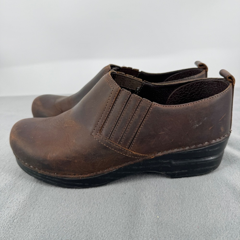 Dansko Phoebe Brown Leather Clogs Mules Women 39 8.5-9 Slip On Comfort Work